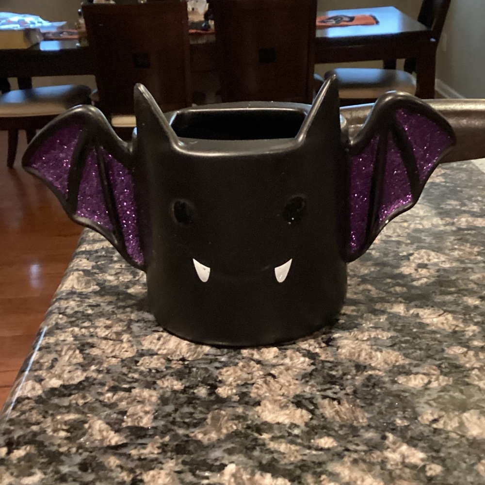 Bath & Body Works Black and Purple Bat Foaming Soap Holder